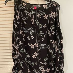 NWOT Vince Camuto Top